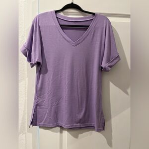 EUC- Purple v-neck shirt